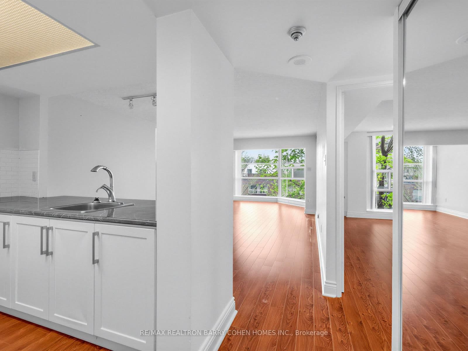 725 King Street W, Unit 303 - Image 5