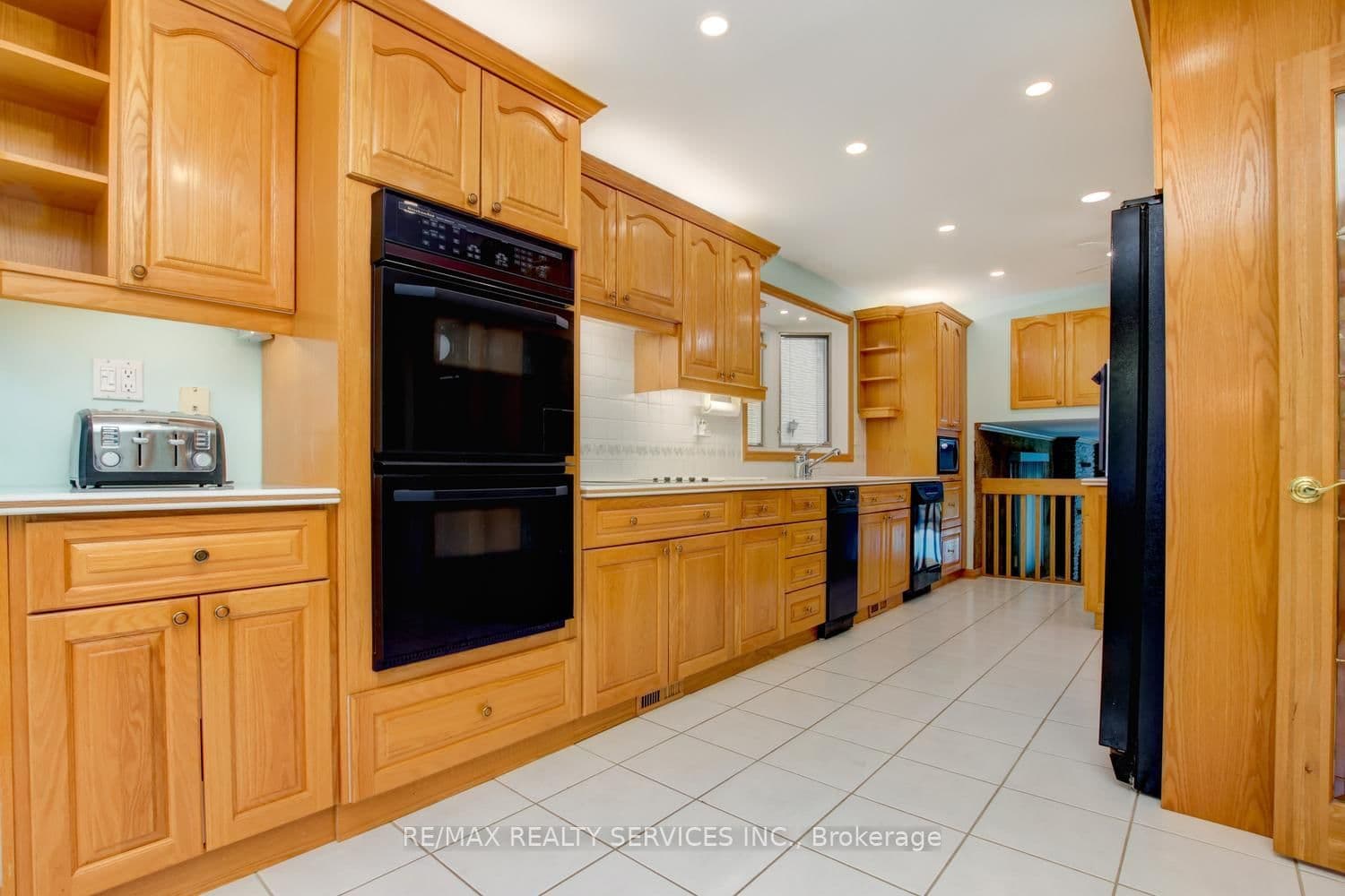 101 George Henry Boulevard - Image 5