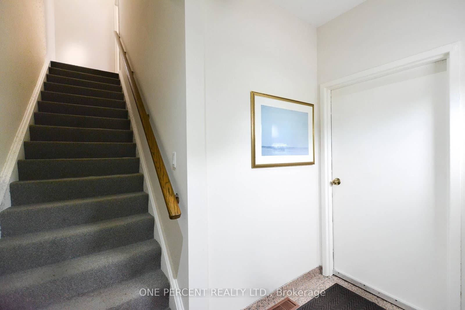 204 Sheppard Avenue W - Image 5