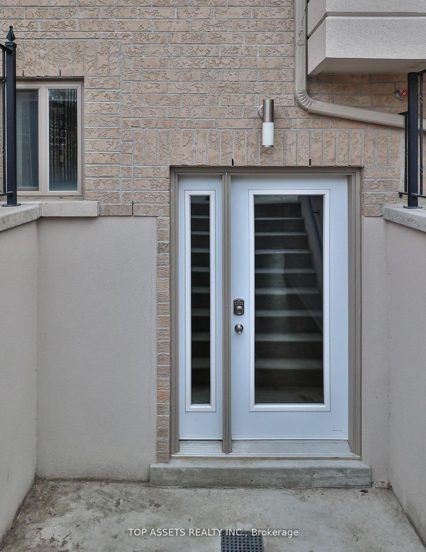 54 Madawaska Avenue, Unit Bsmt - Image 2