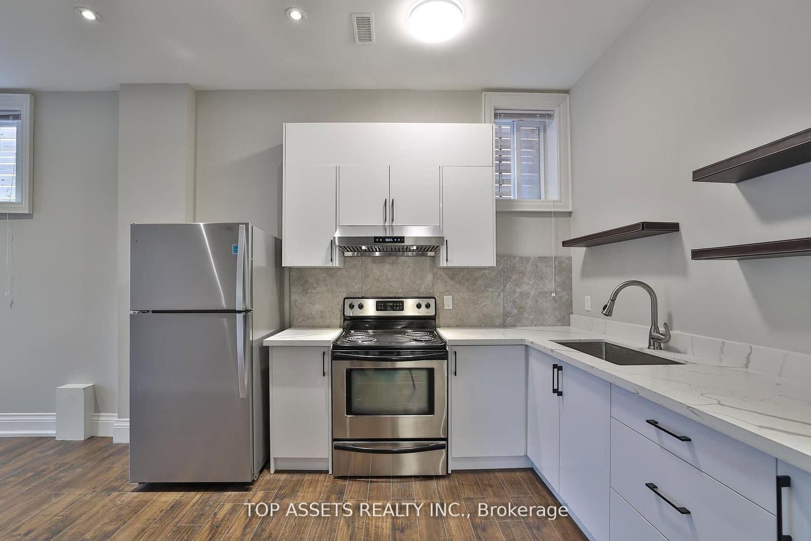54 Madawaska Avenue, Unit Bsmt - Image 6