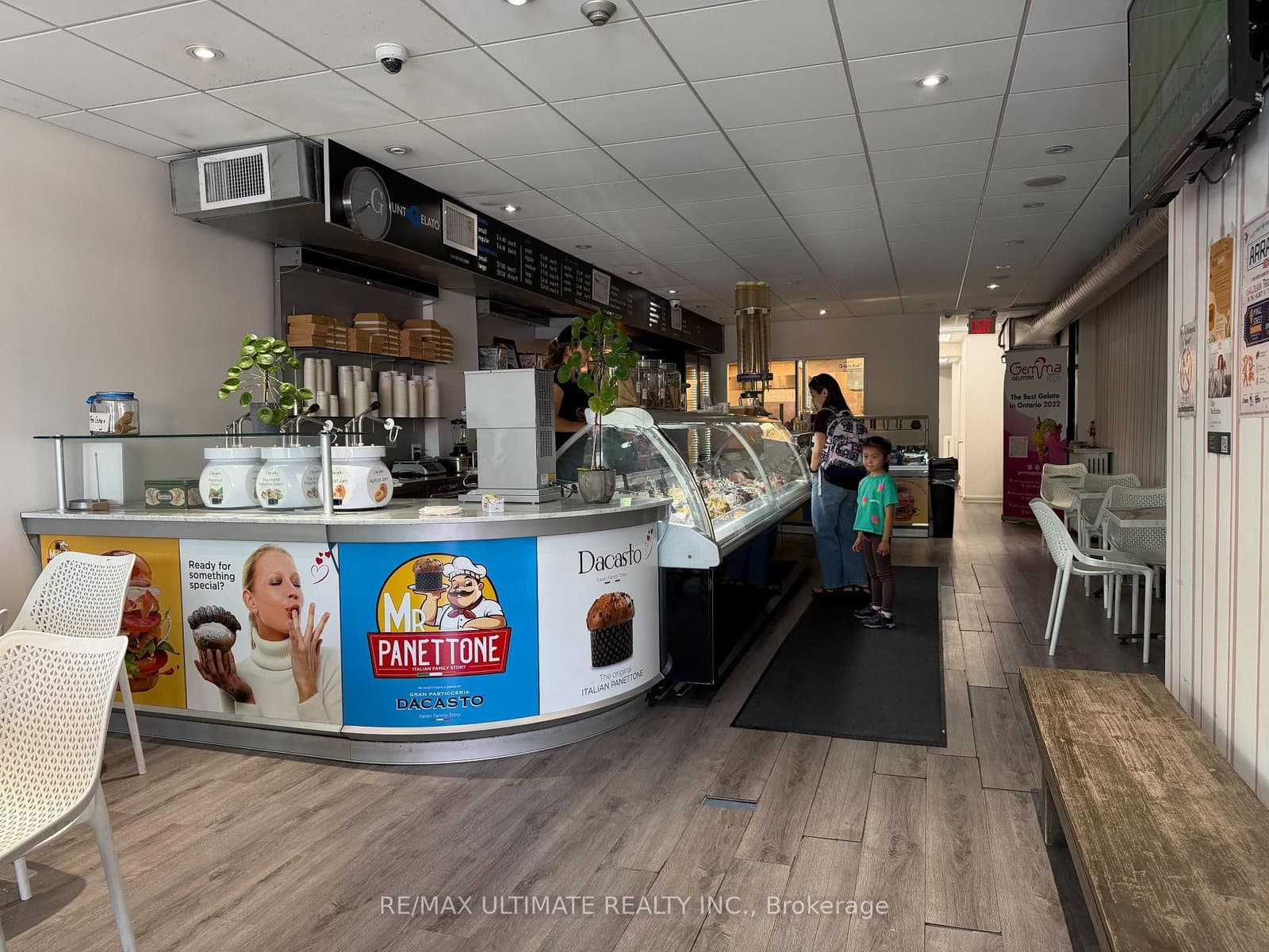2076 Yonge Street - Image 3