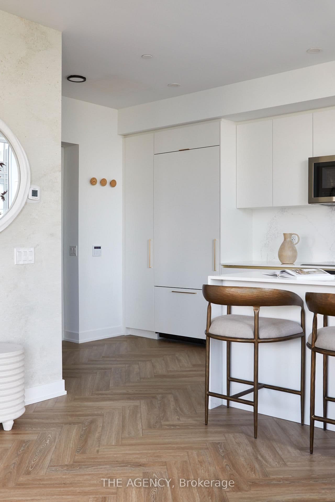 327 King Street W, Unit PH04 - Image 6
