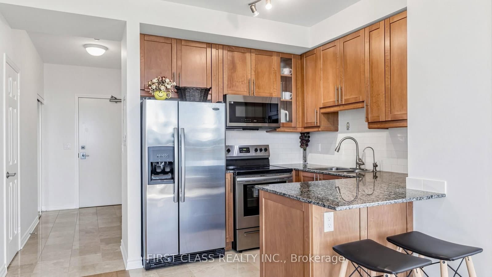18 Holmes Avenue, Unit 612 - Image 4