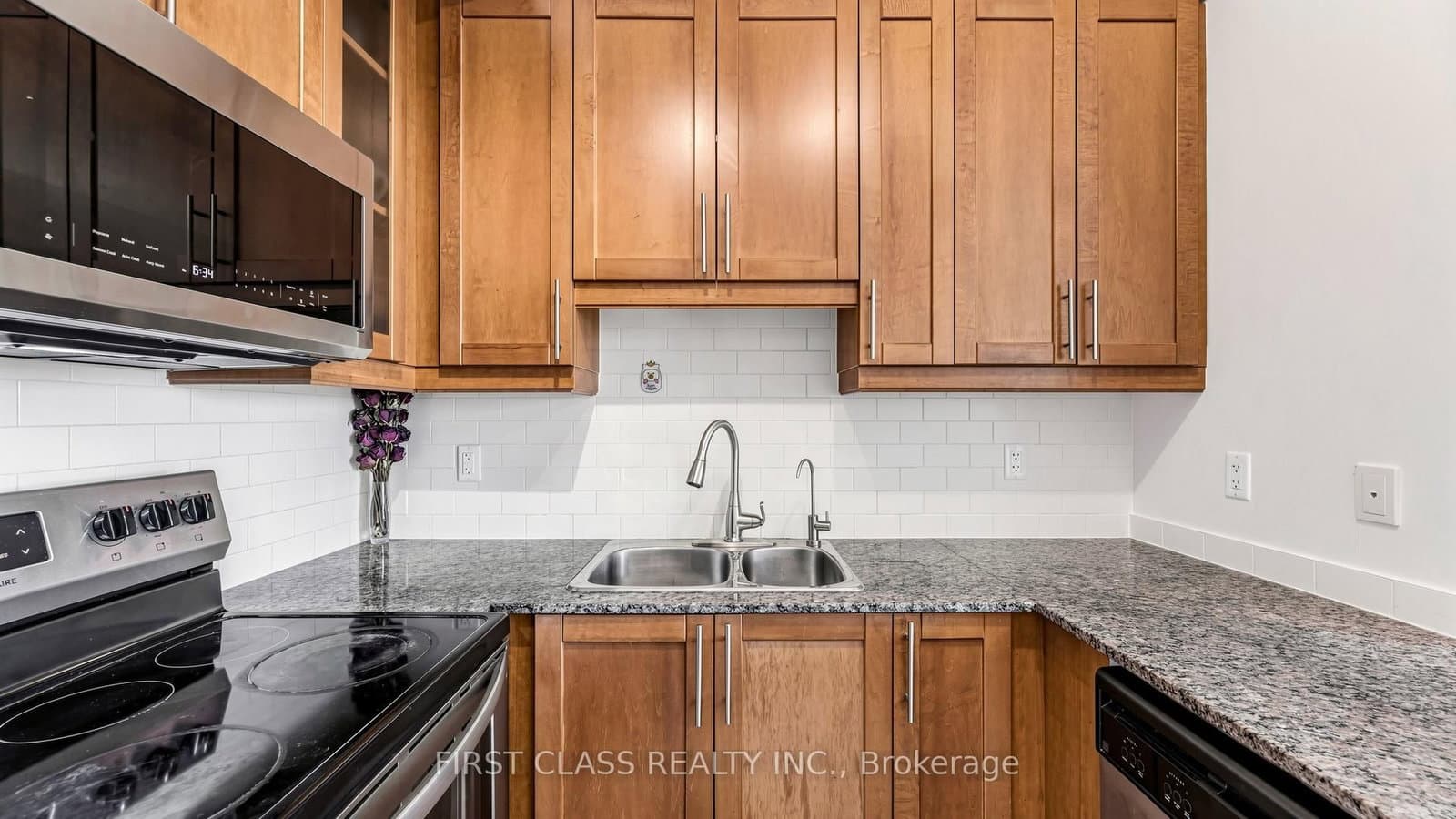 18 Holmes Avenue, Unit 612 - Image 5