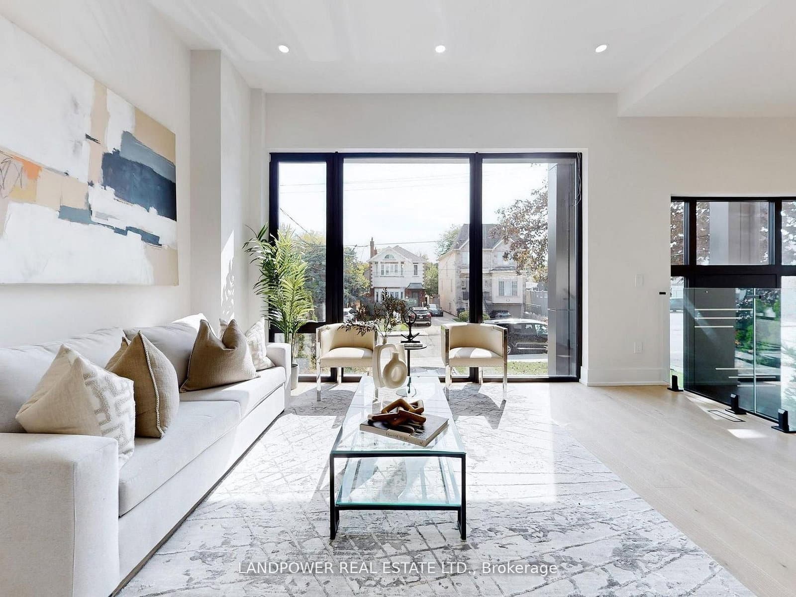 214 Brooke Avenue - Image 4