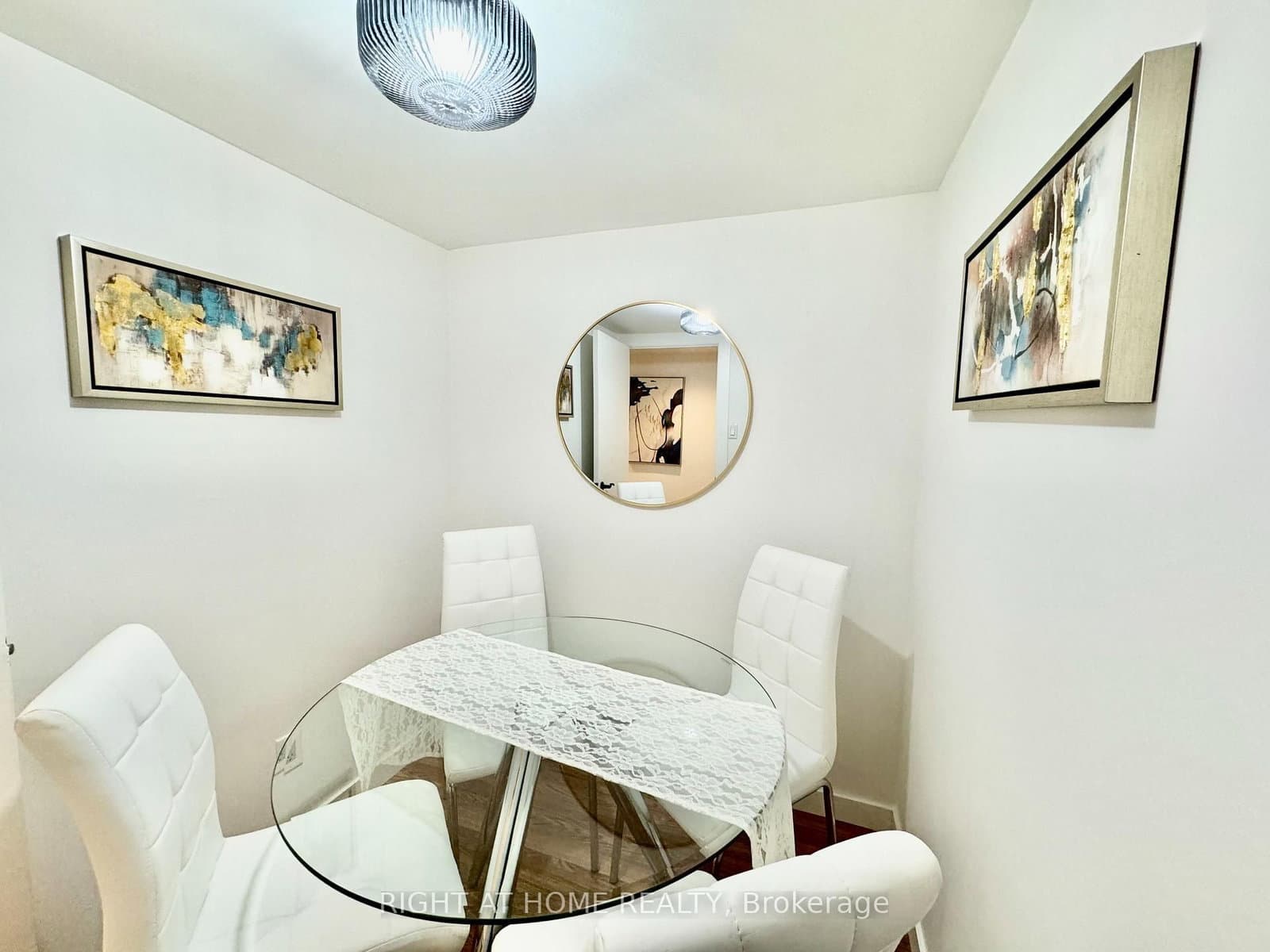1196 Avenue Road, Unit Lower Apartment - Image 5
