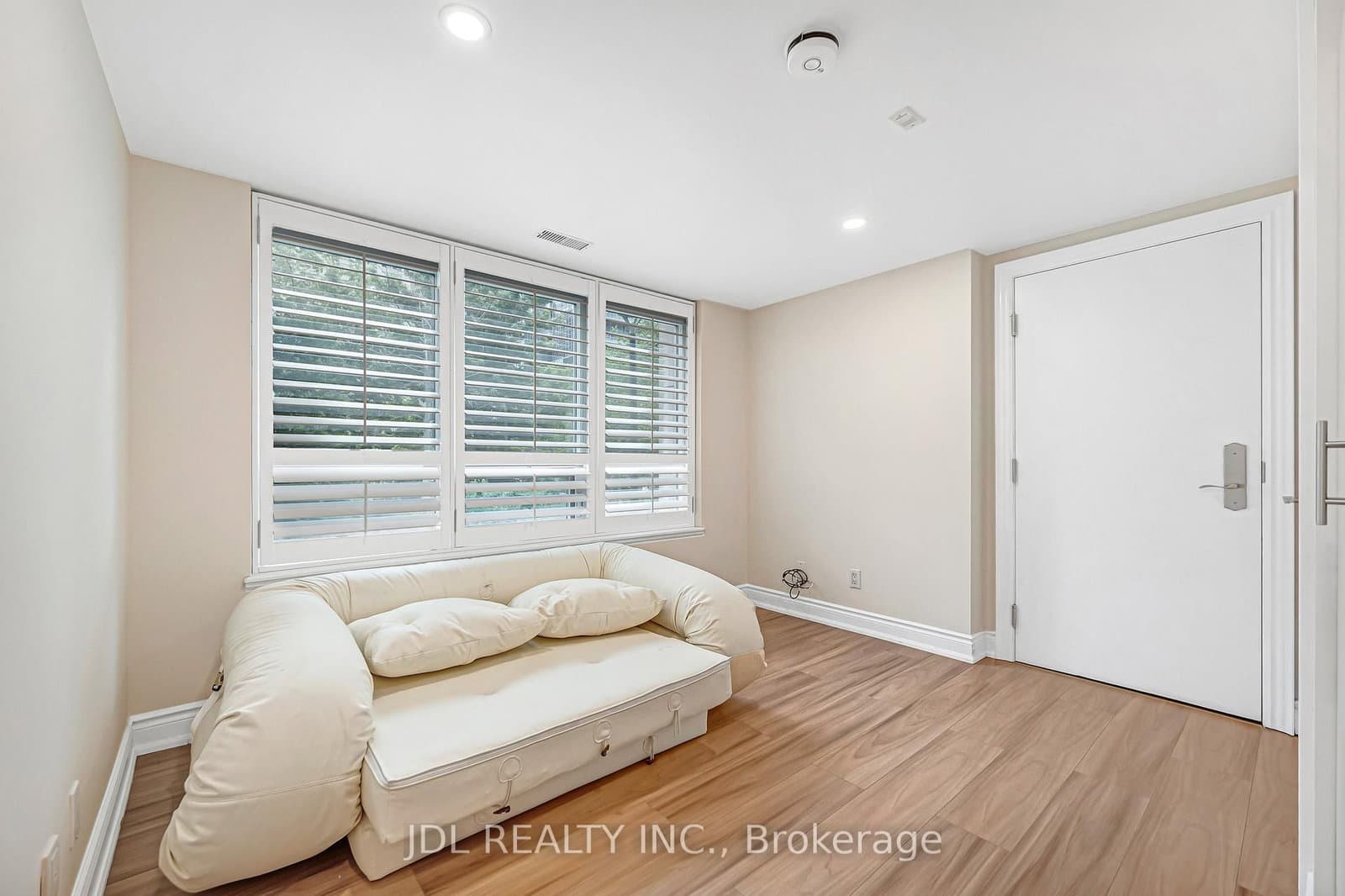 761 Bay Street, Unit TH07 - Image 4