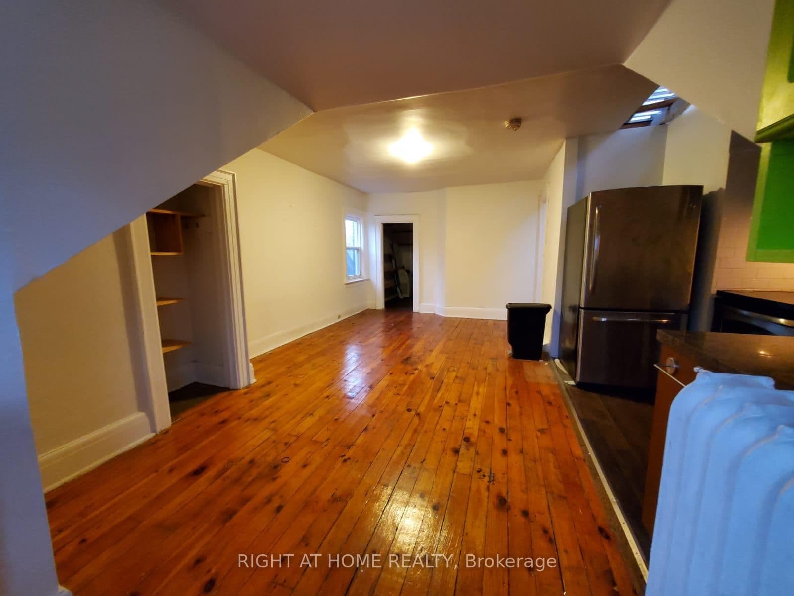 178 Spadina Road, Unit 5 - Image 2