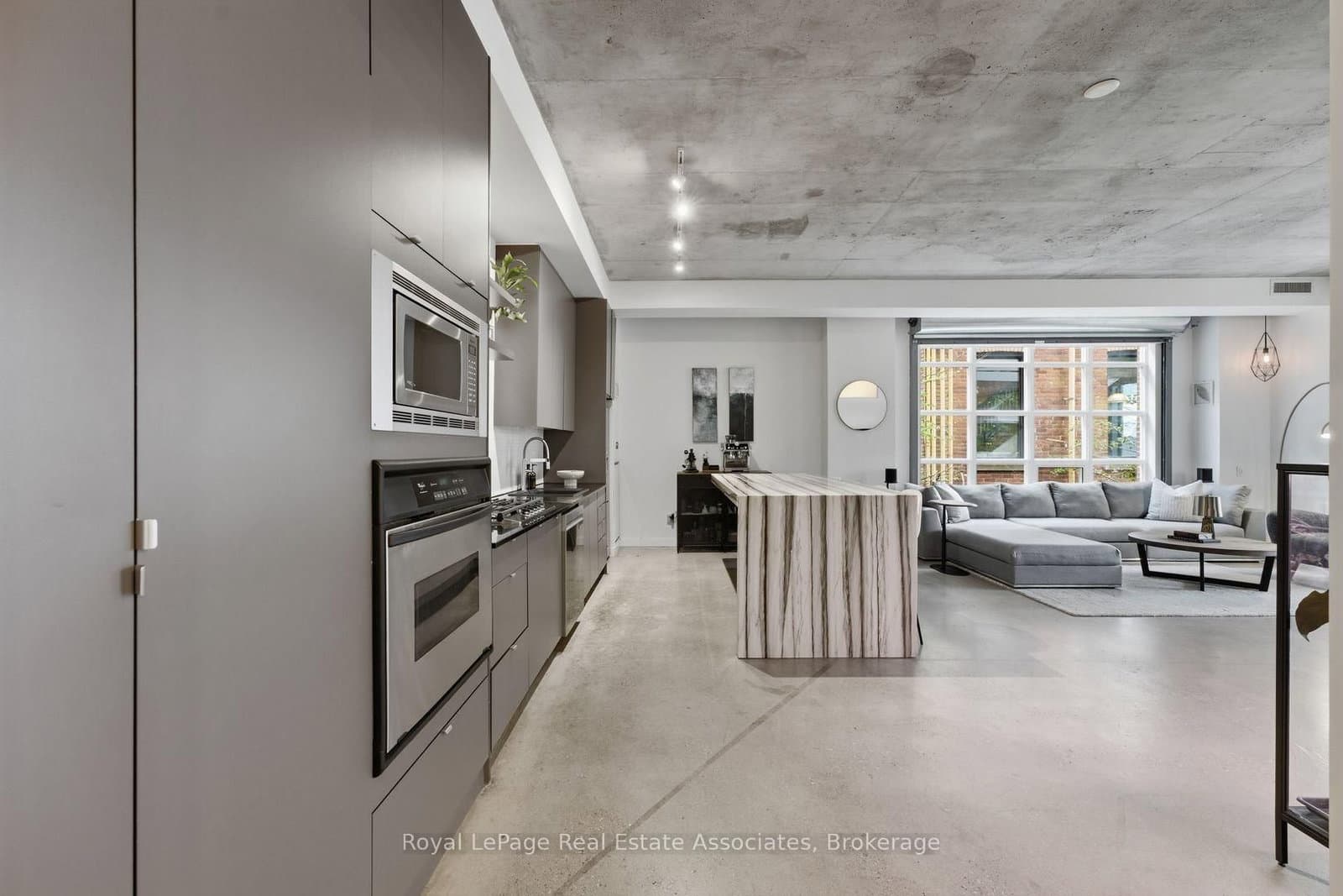 19 Brant Street, Unit 204 - Image 5