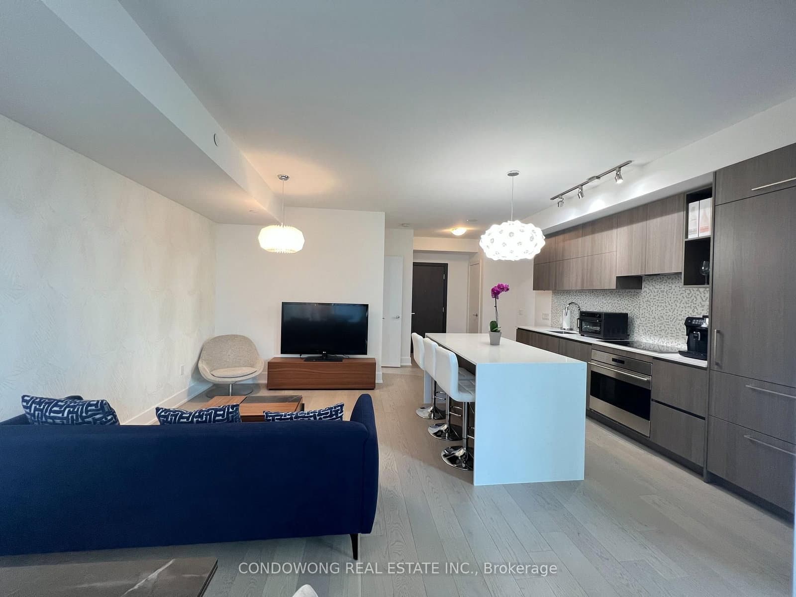 1 Yorkville Avenue, Unit 3801 - Image 3