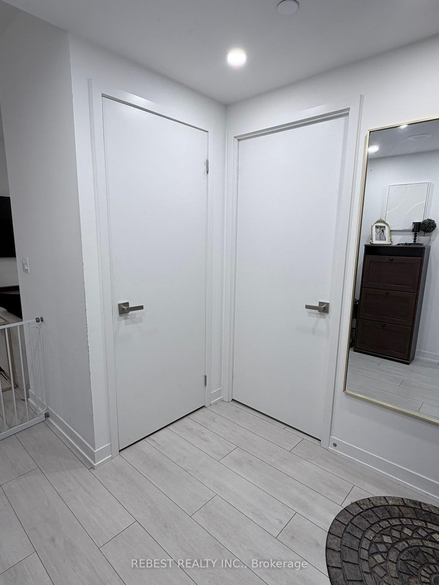 31 Tippett Road, Unit 547 - Image 4