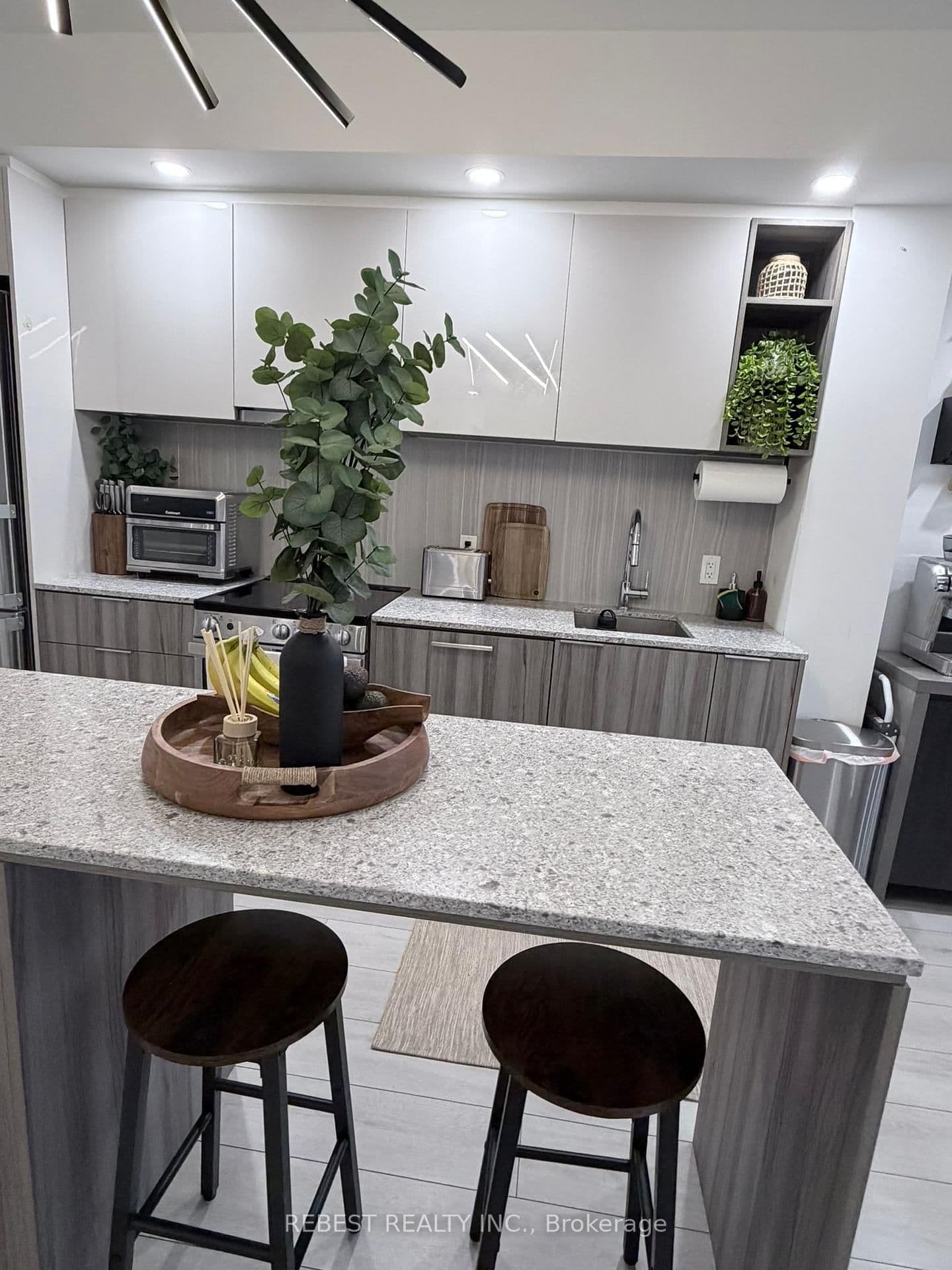 31 Tippett Road, Unit 547 - Image 6