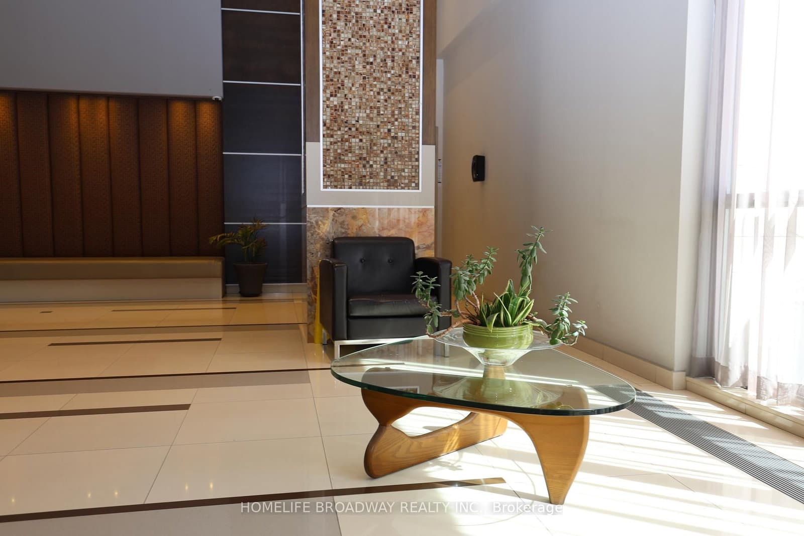 26 Norton Avenue, Unit 906 - Image 5