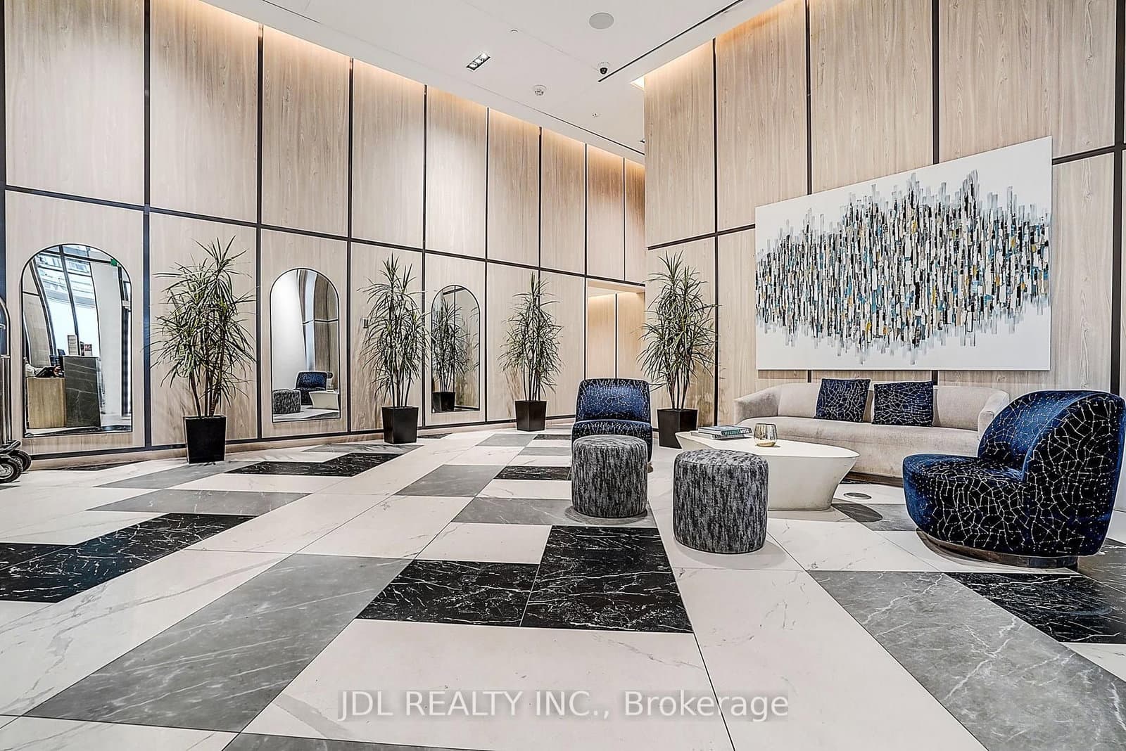 395 Bloor Street E, Unit 3902 - Image 5