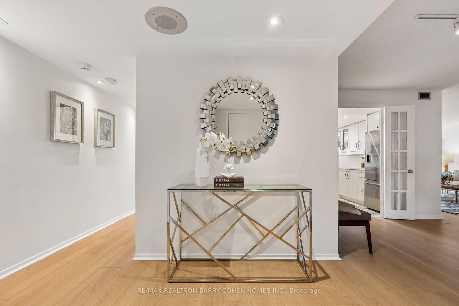 360 Bloor Street E, Unit 301 - Image 4