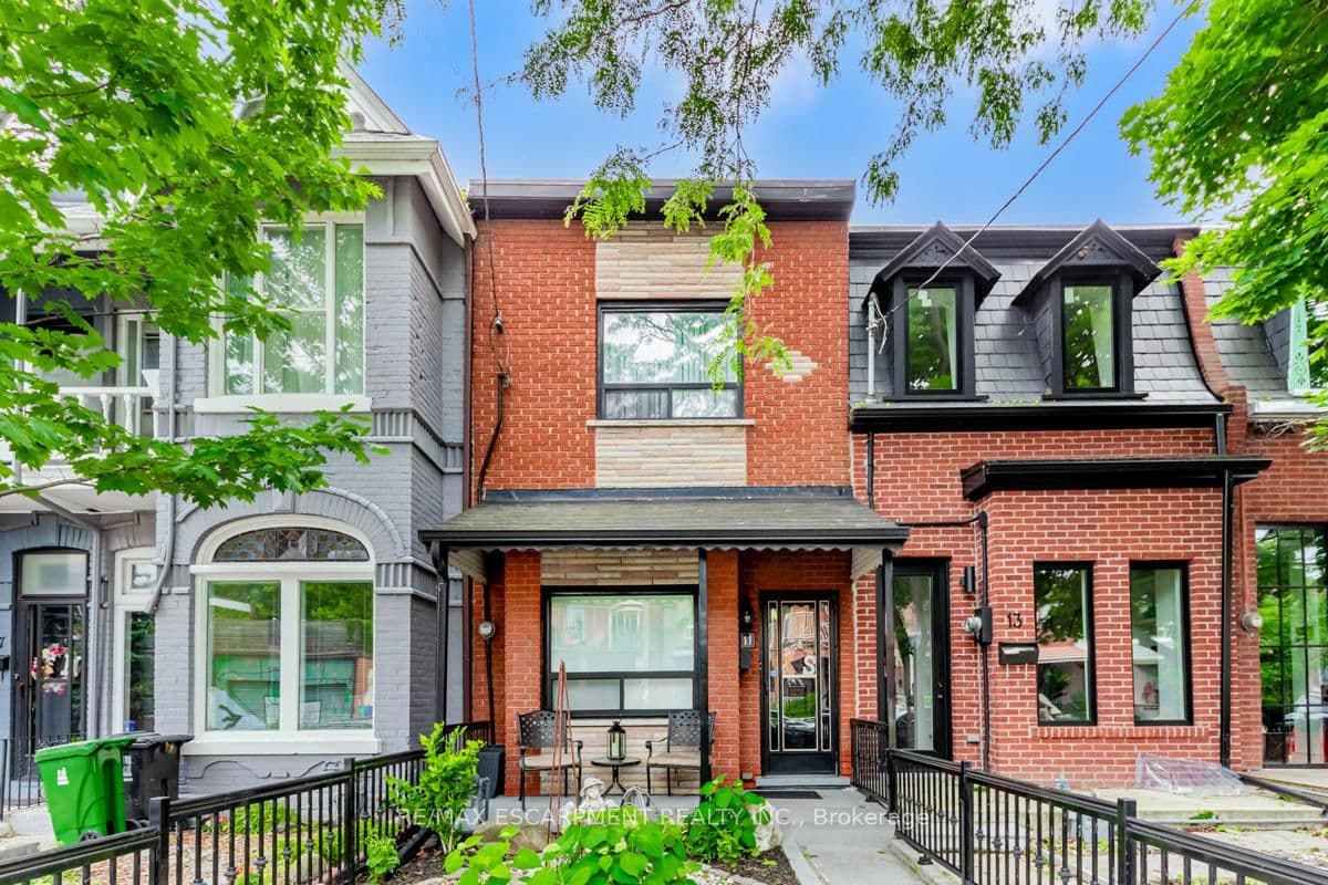11 Alma Avenue - Image 1