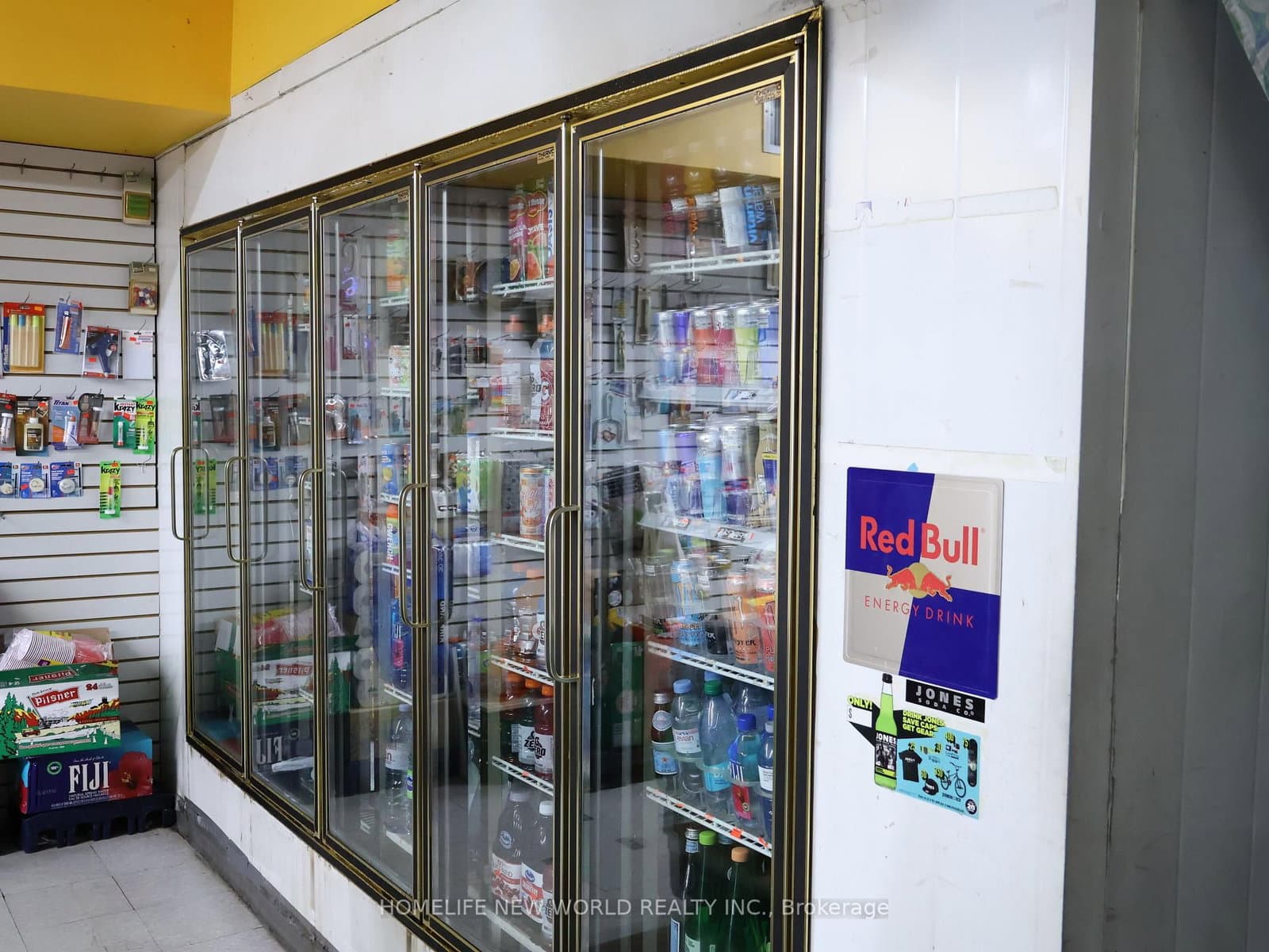 325 St George Street - Image 3