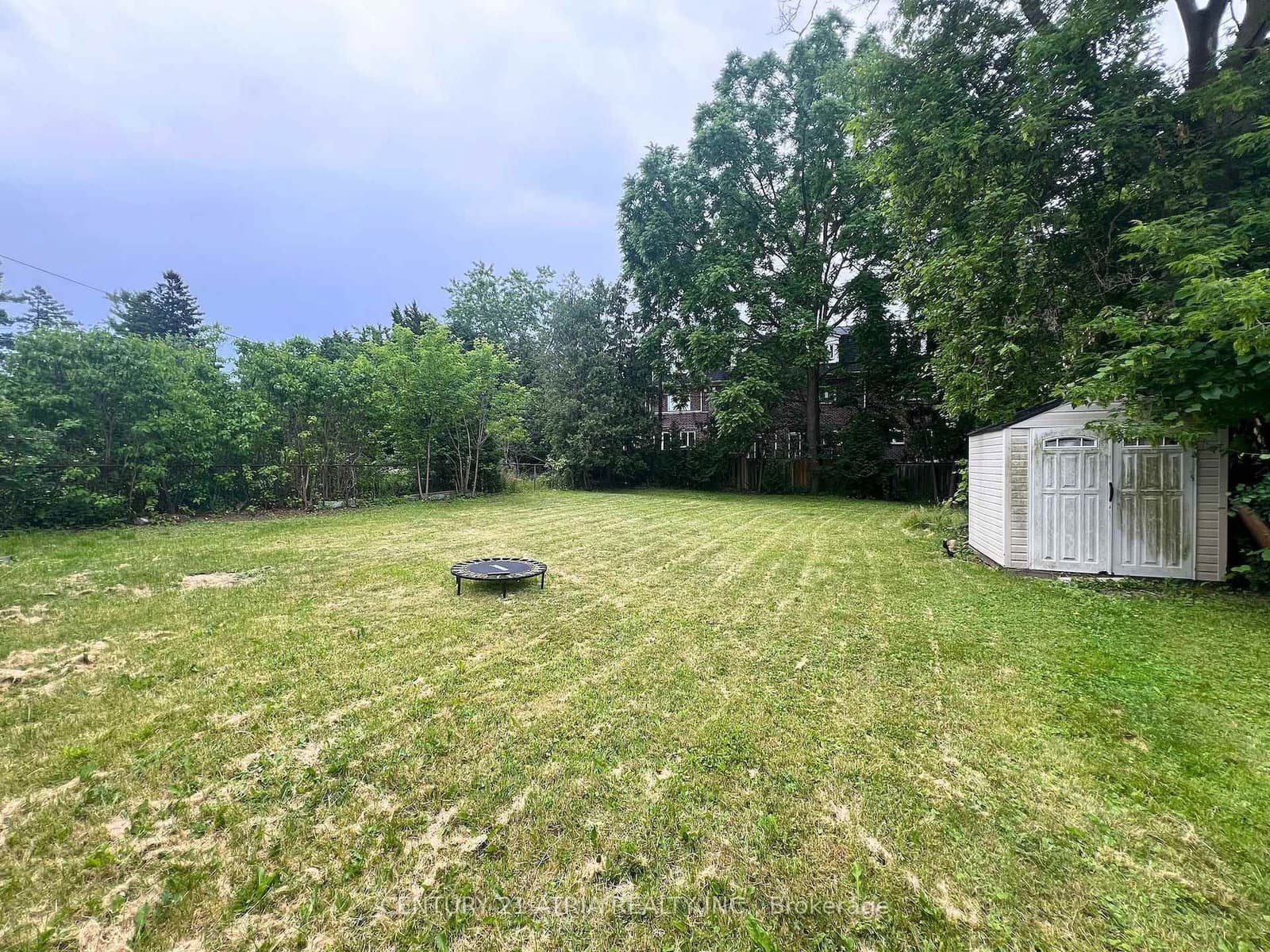 209 Hendon Avenue, Unit Bsmt - Image 2