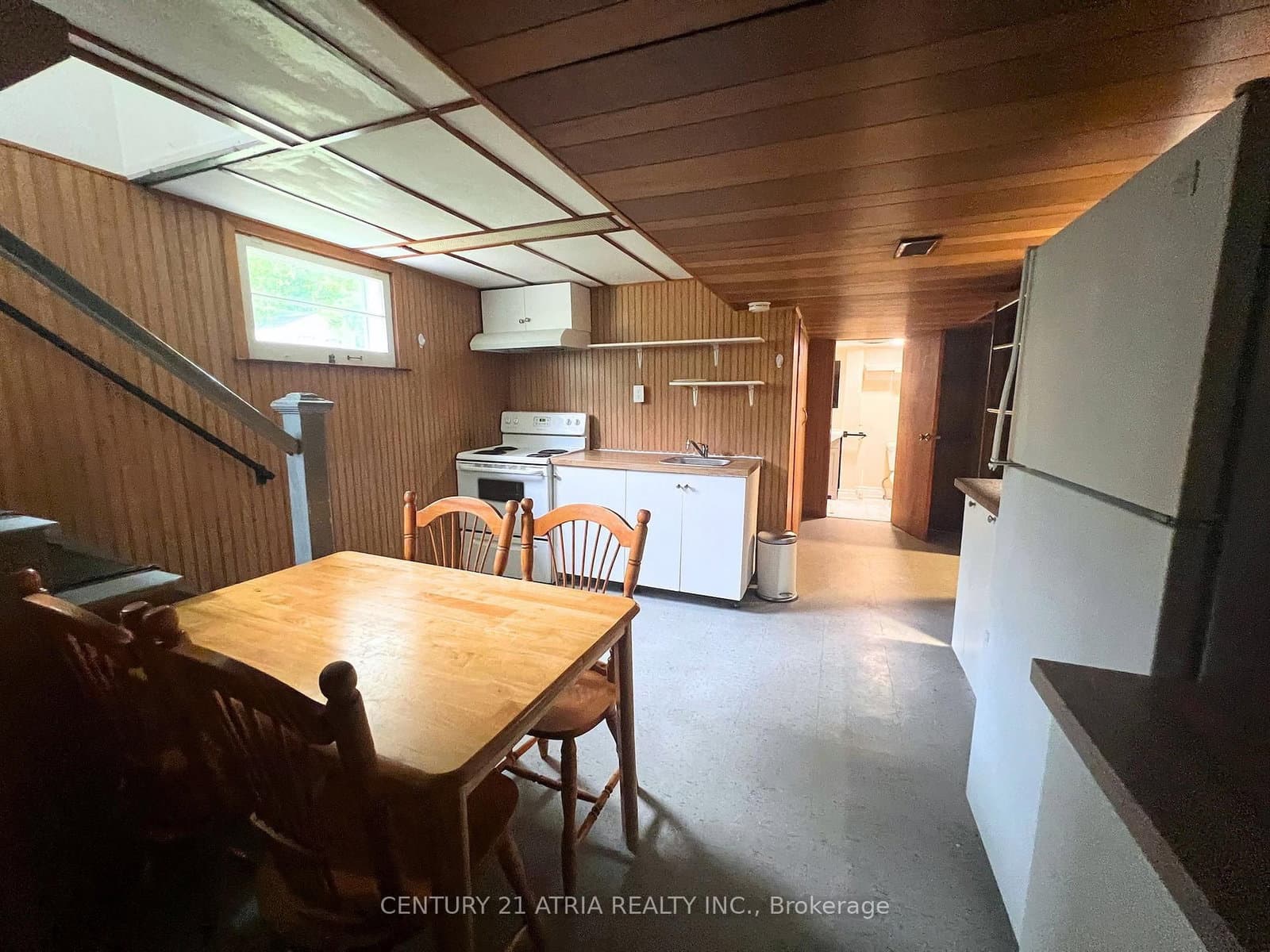 209 Hendon Avenue, Unit Bsmt - Image 3