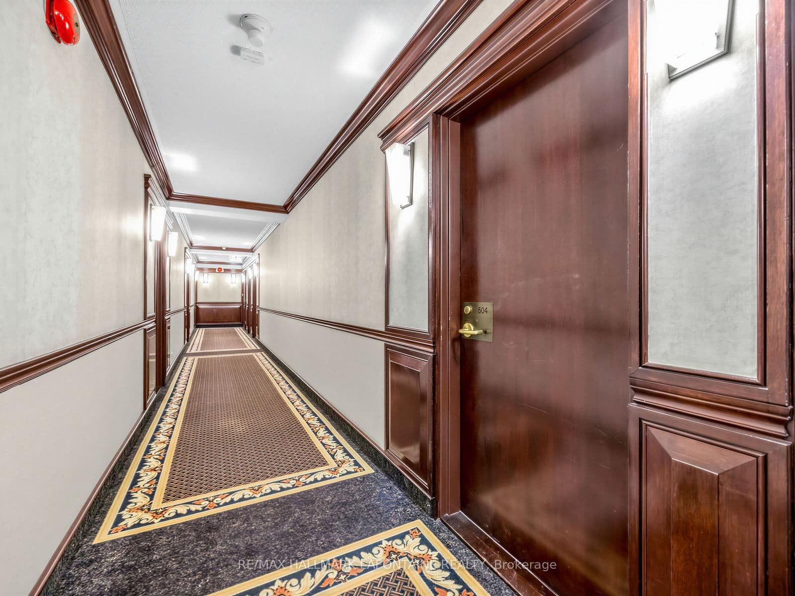 88 Charles Street E, Unit 504 - Image 4