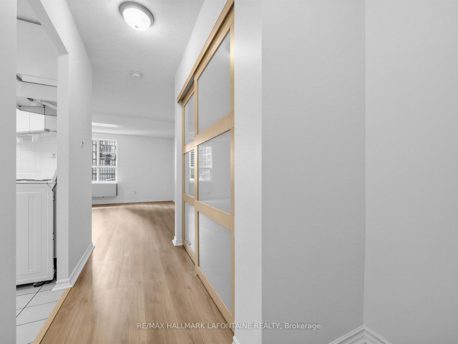 88 Charles Street E, Unit 504 - Image 5