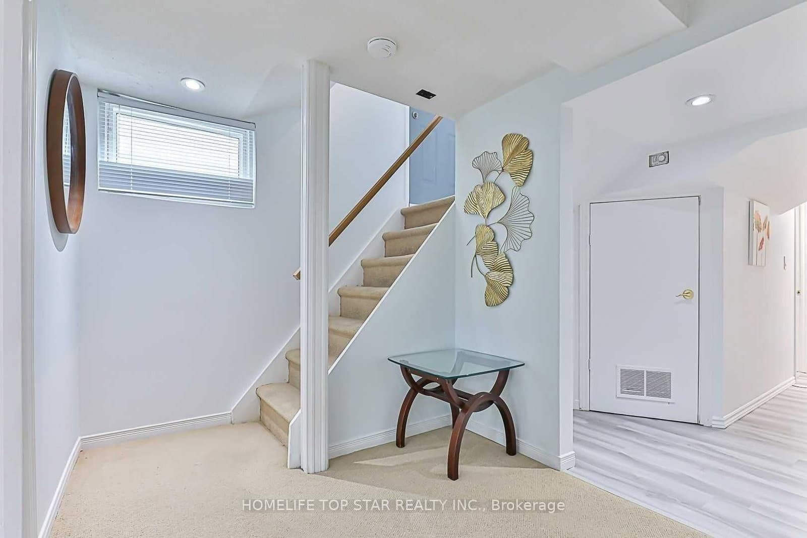209 W Connaught Avenue, Unit Basement - Image 1