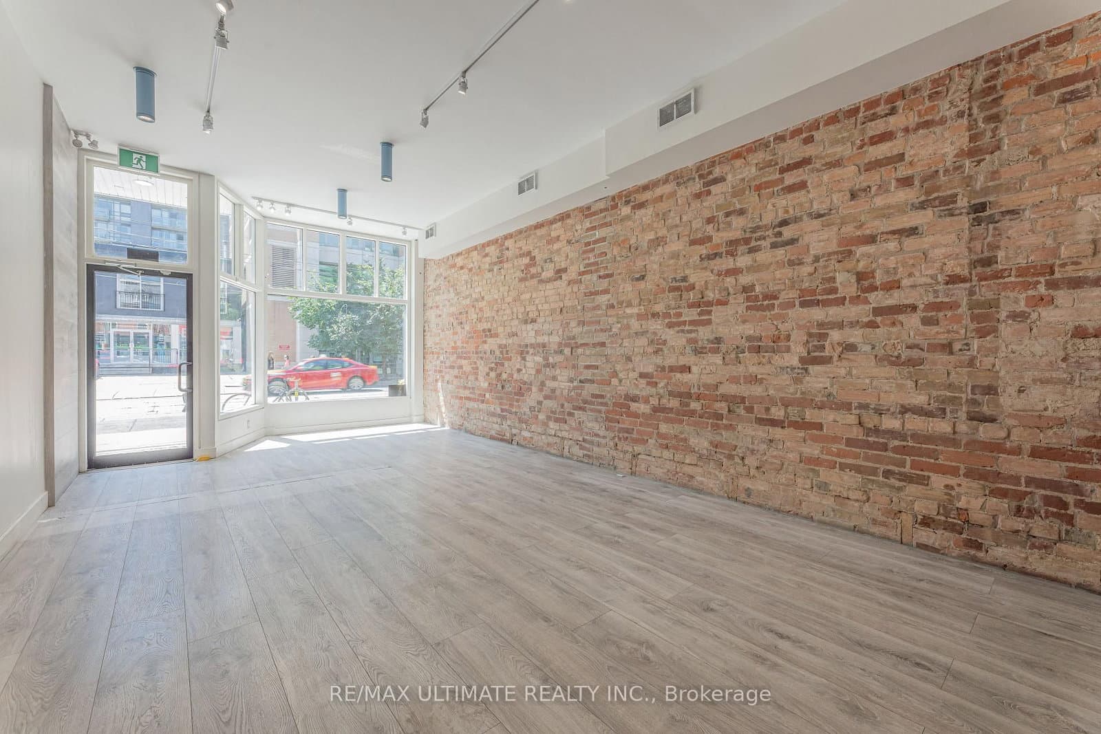 1164 Queen Street W - Image 2