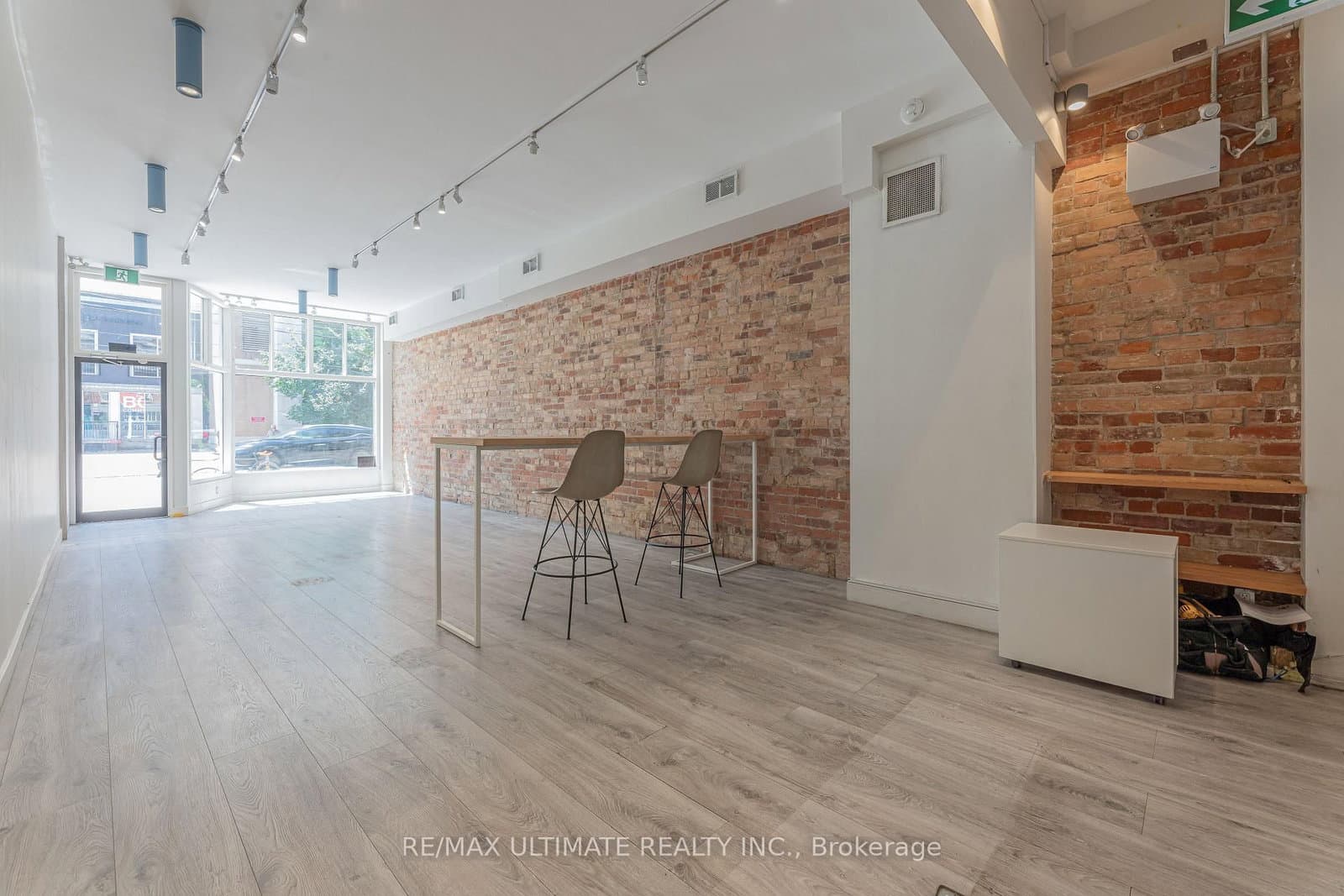 1164 Queen Street W - Image 3