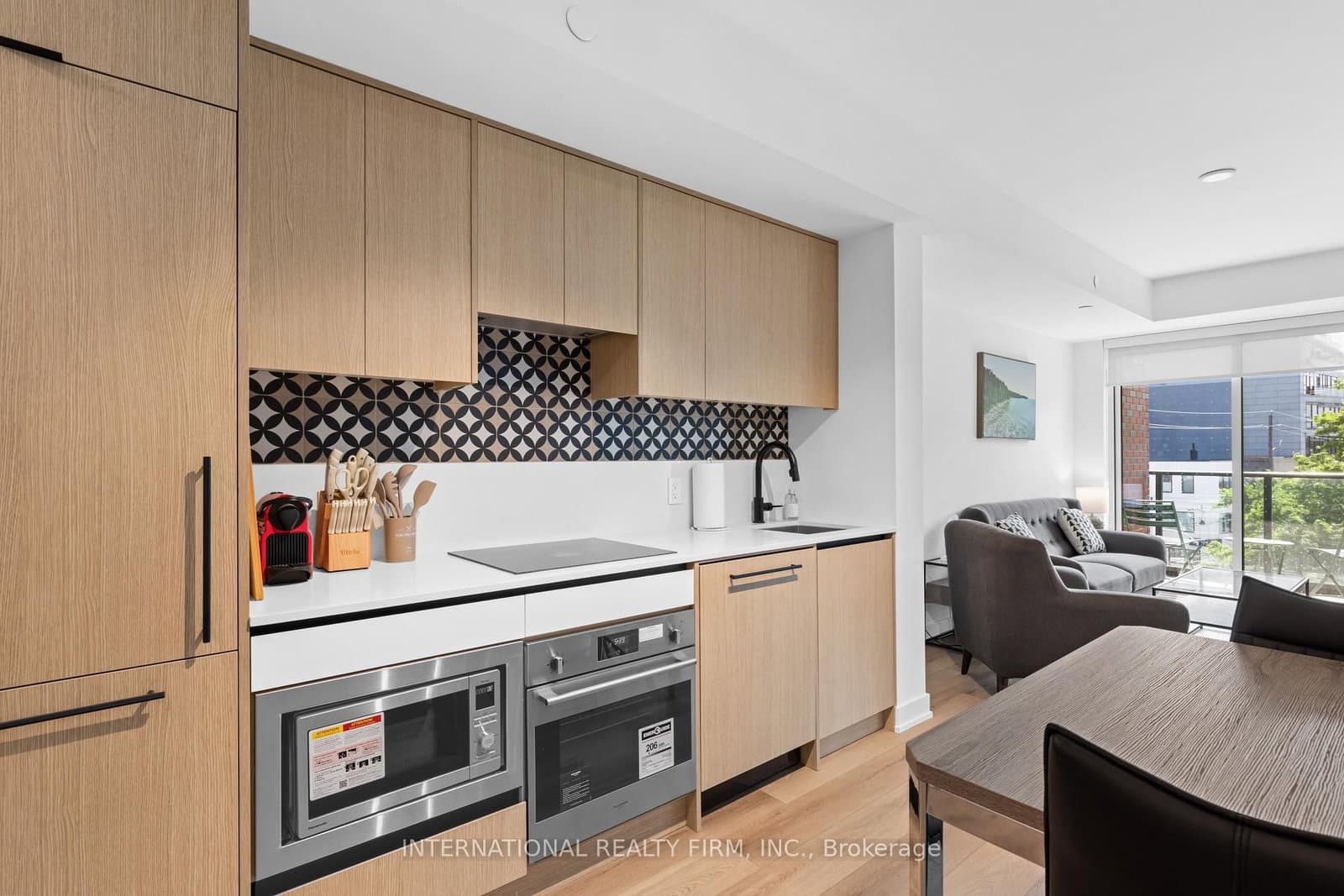 5 Lakeview (Short Term) Avenue, Unit 409 - Image 2
