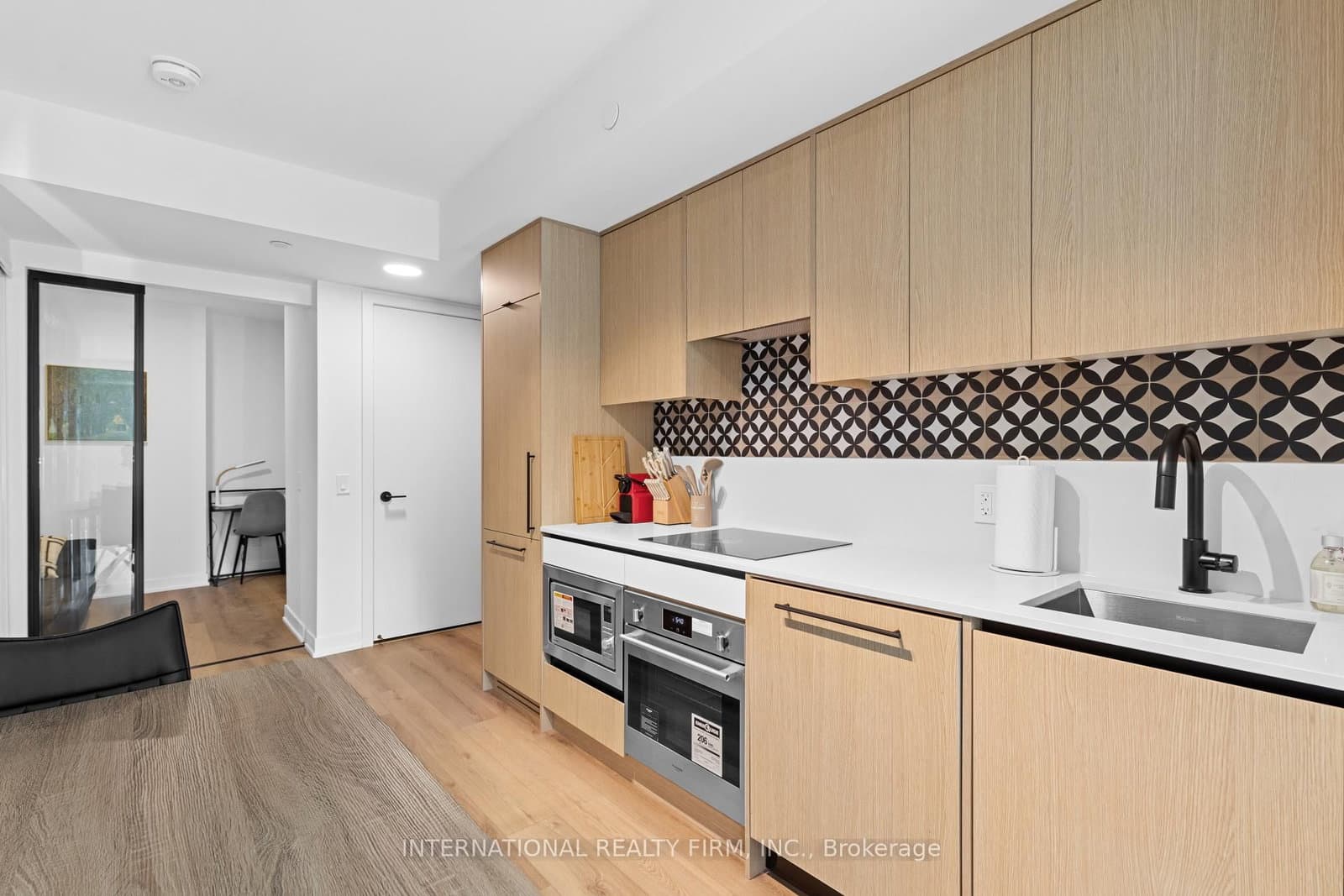 5 Lakeview (Short Term) Avenue, Unit 409 - Image 3