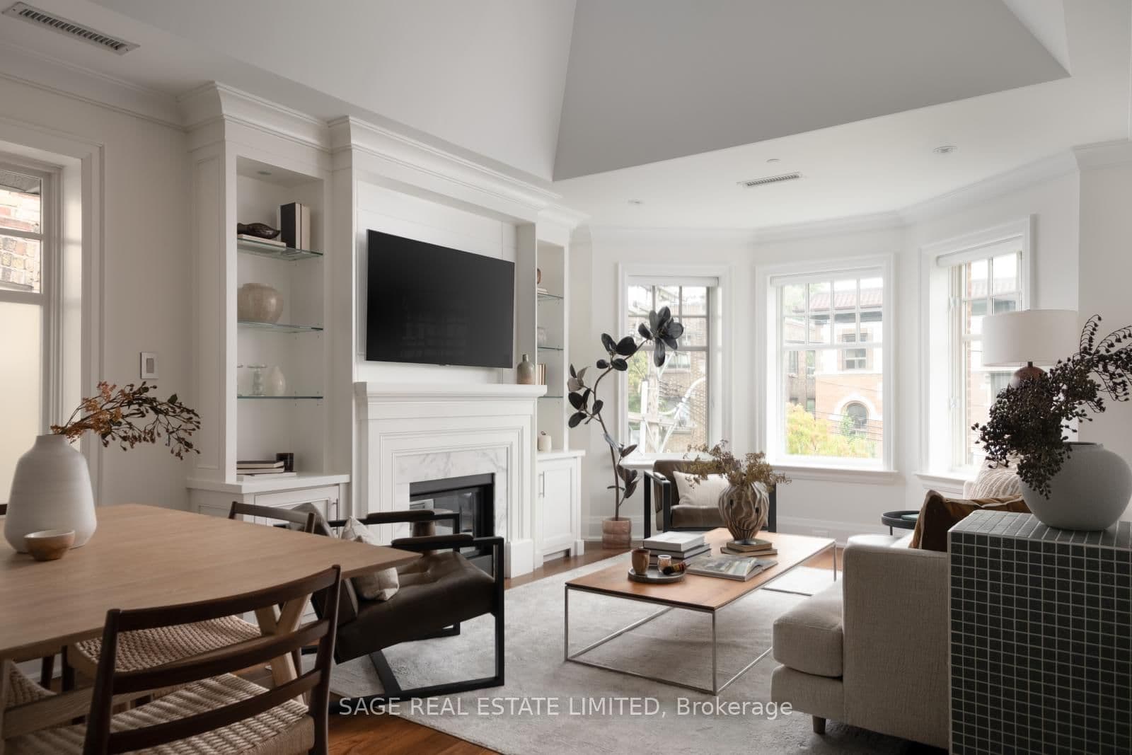 319 Lonsdale Road, Unit 3D - Image 4