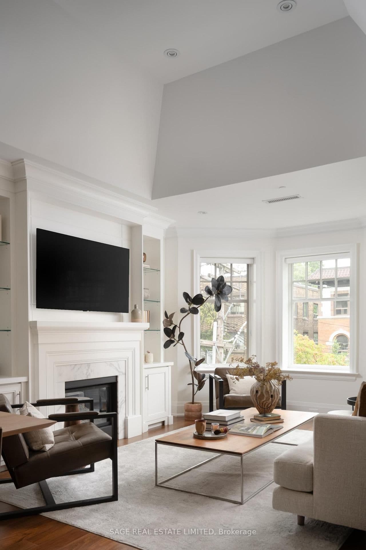 319 Lonsdale Road, Unit 3D - Image 5