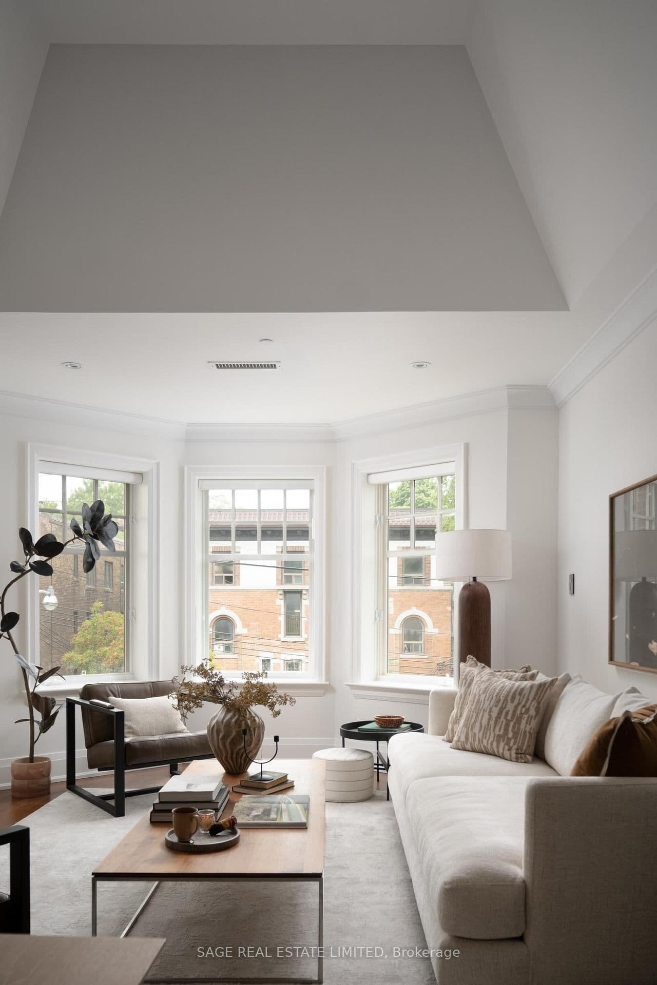 319 Lonsdale Road, Unit 3D - Image 6