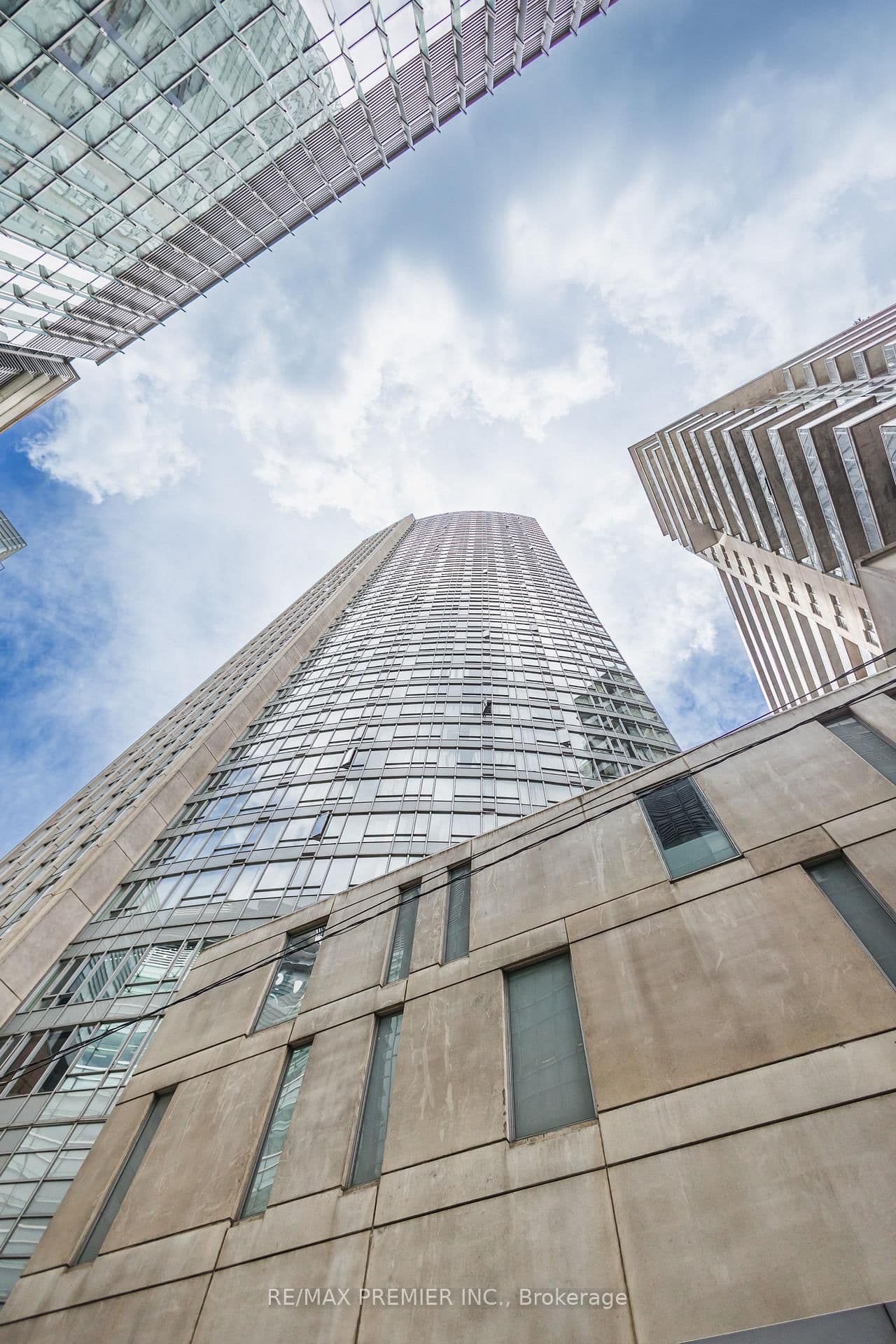 210 Victoria Street, Unit 4407 - Image 2