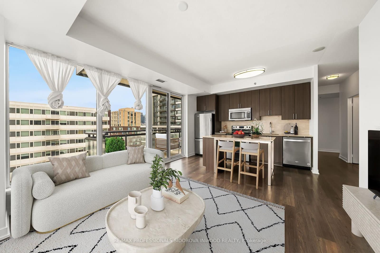 225 Sackville Street, Unit 703 - Image 2