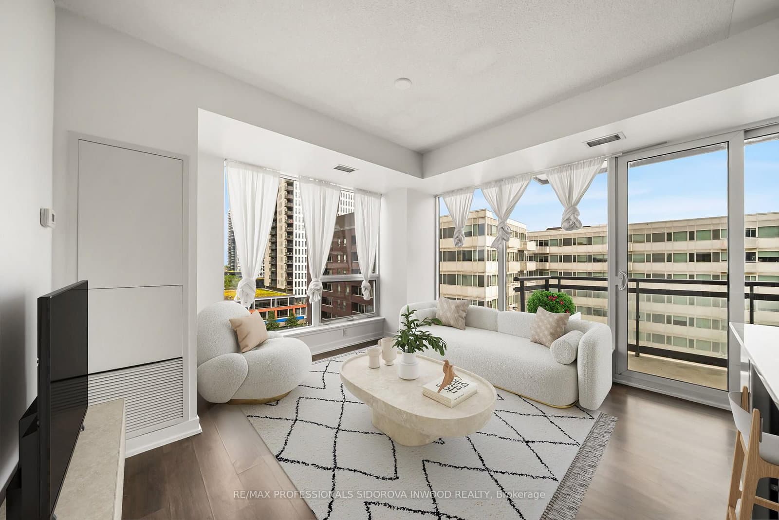 225 Sackville Street, Unit 703 - Image 3