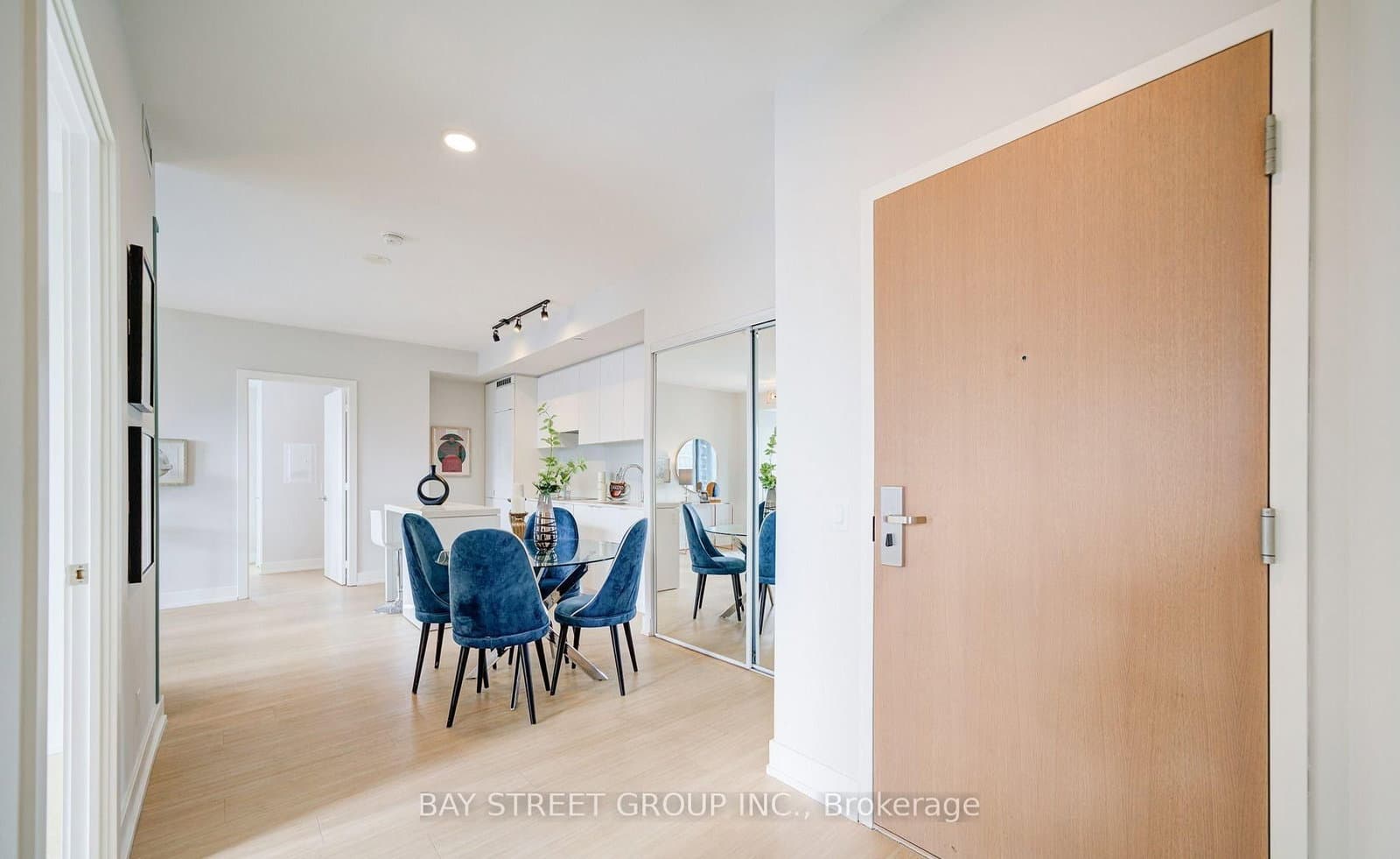 7 Grenville Street, Unit 3211 - Image 5