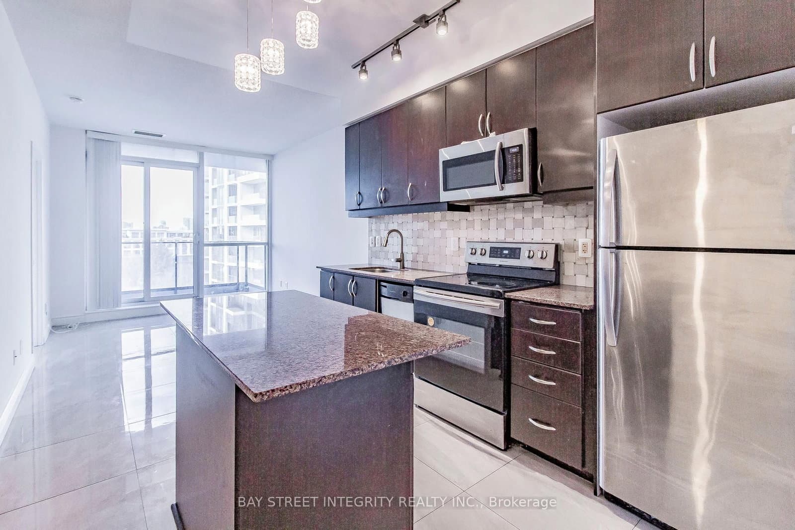 2885 Bayview Avenue, Unit 813 - Image 5