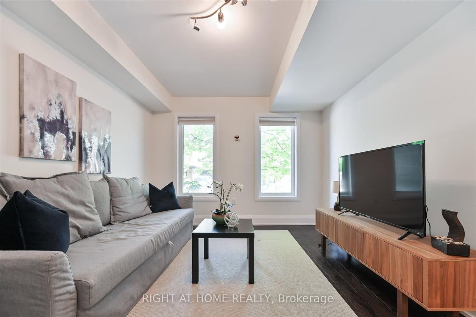 18 Kenneth Wood Crescent - Image 4