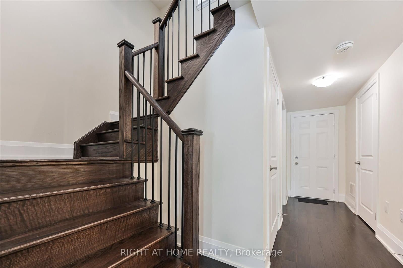 18 Kenneth Wood Crescent - Image 6