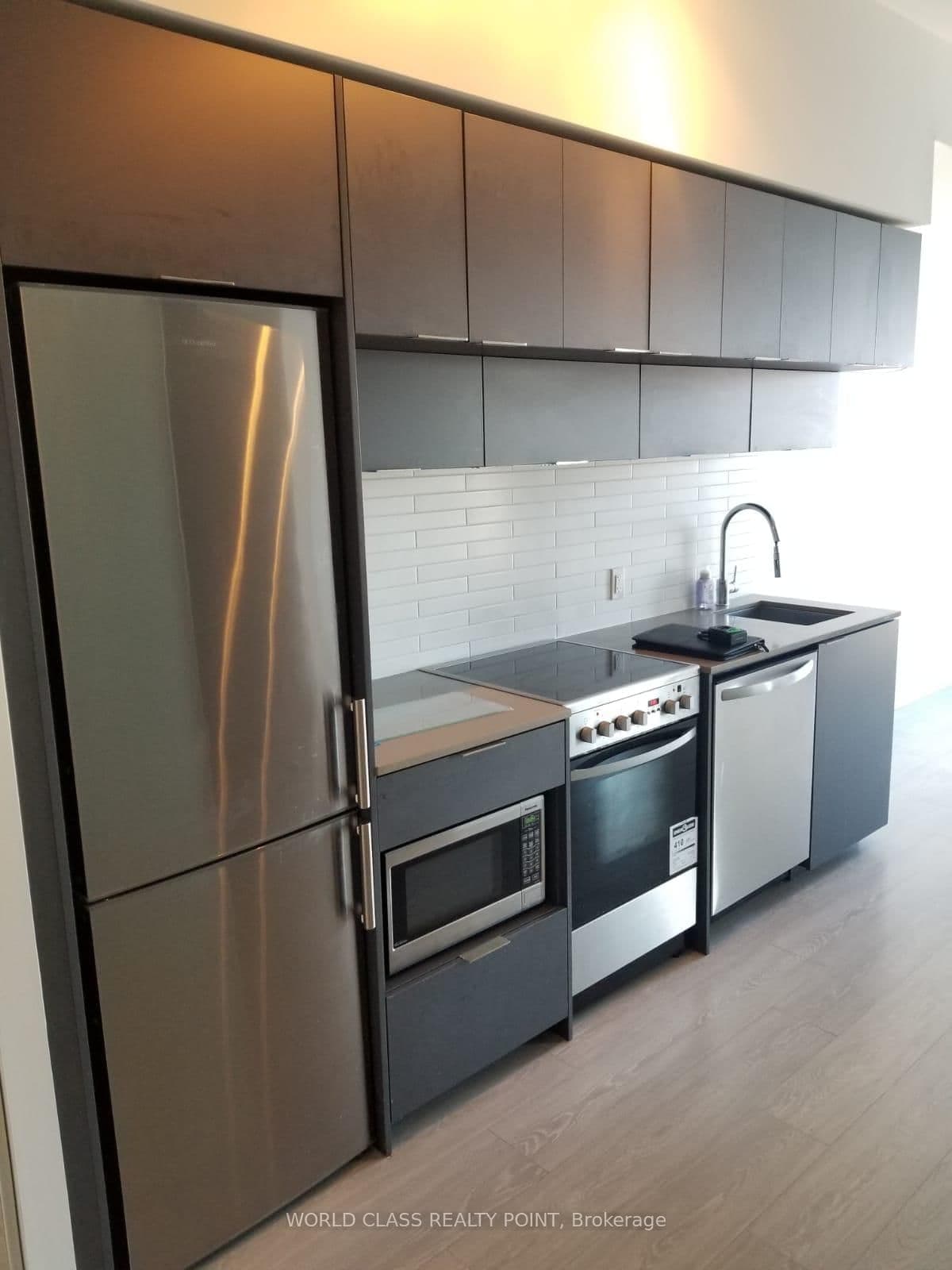 181 Dundas Street E, Unit 4702 - Image 2