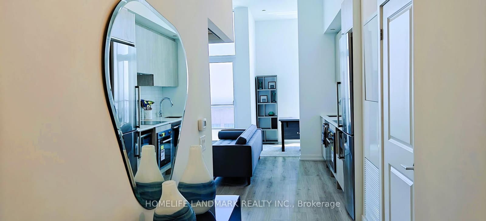 395 Bloor Street S, Unit 5501 - Image 4