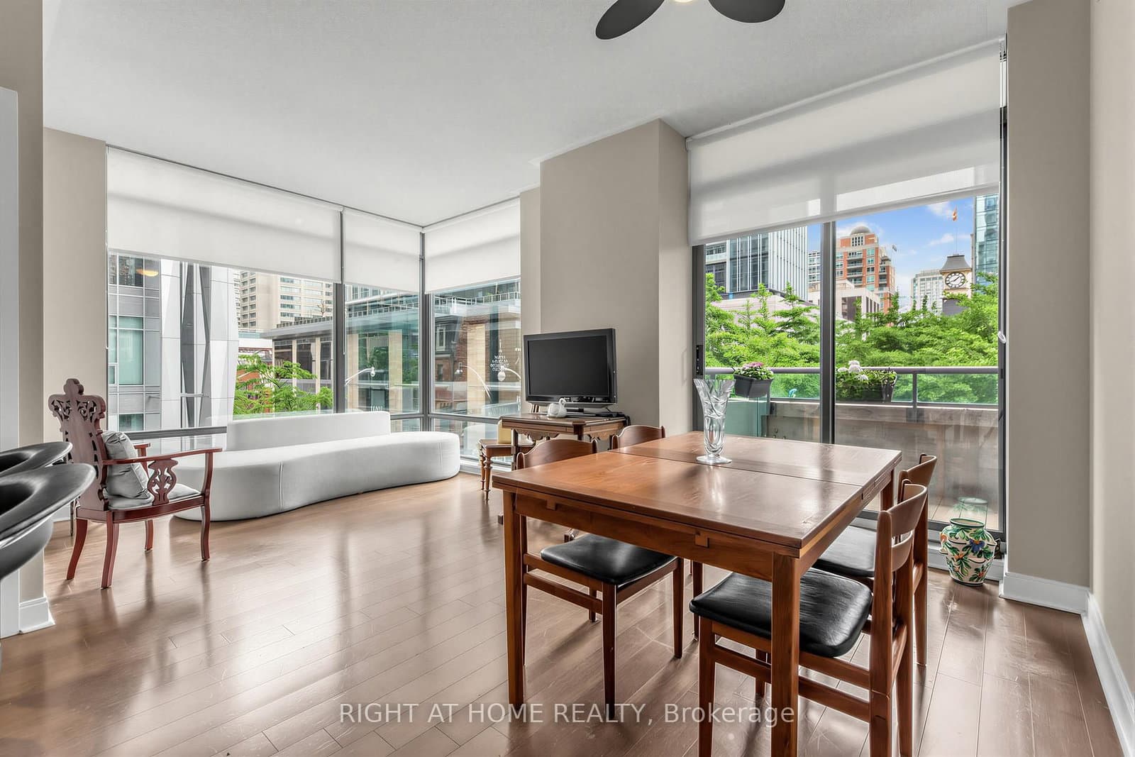 18 Yorkville Avenue, Unit 305 - Image 3