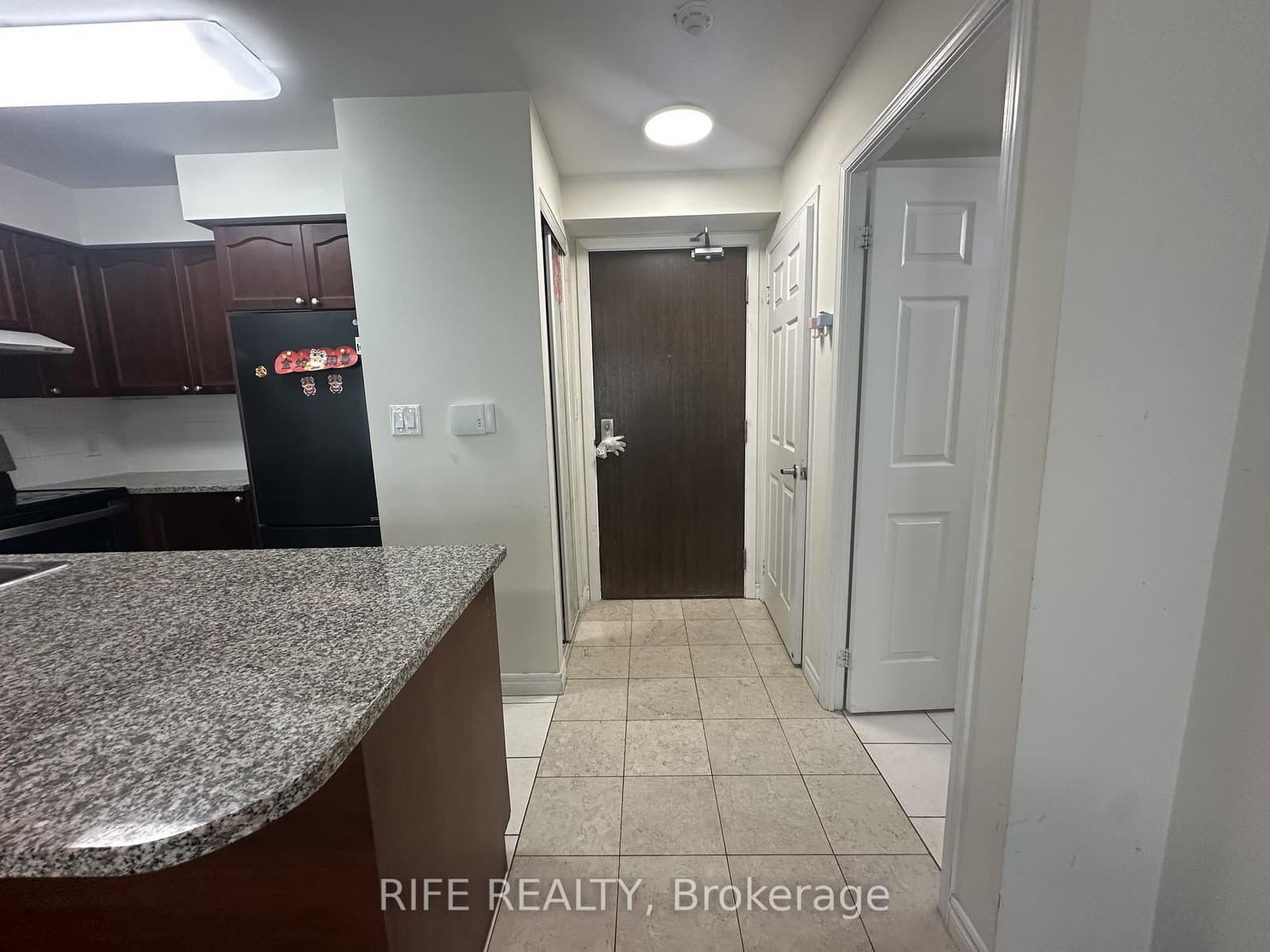 35 Hollywood Avenue, Unit 517 - Image 3