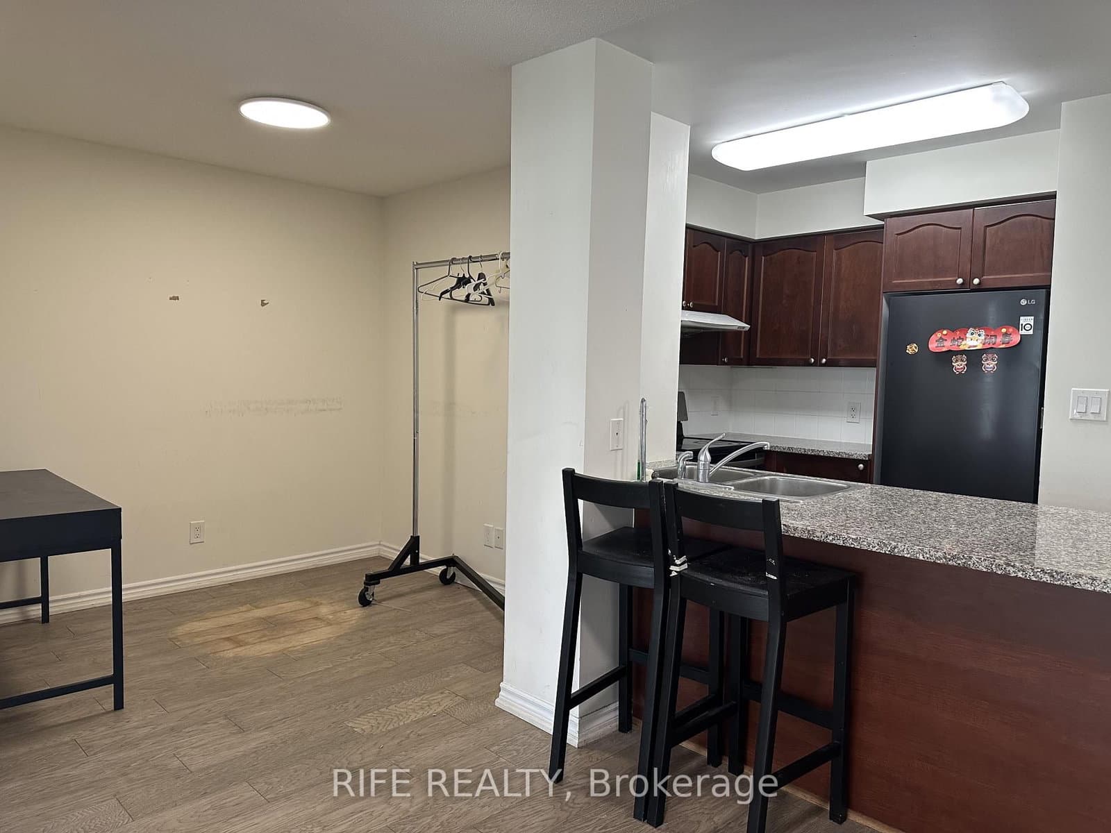 35 Hollywood Avenue, Unit 517 - Image 6