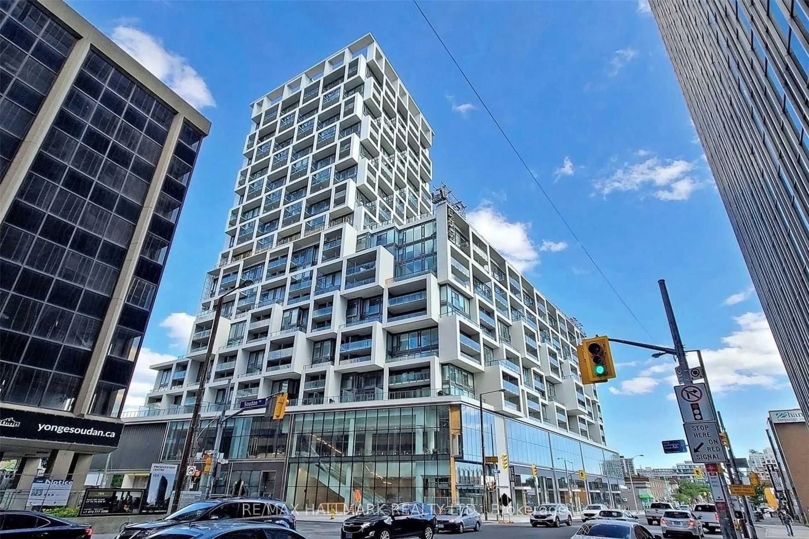 #707 - 5 Soudan Avenue