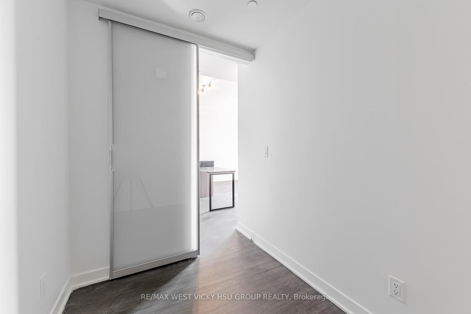 185 Alberta Avenue, Unit # 810 - Image 4