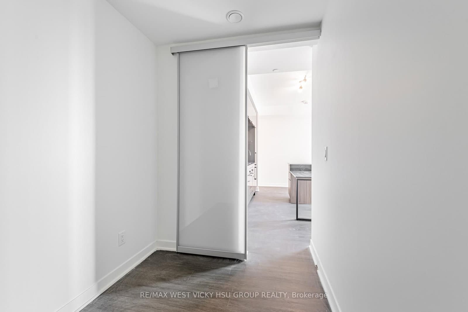 185 Alberta Avenue, Unit # 810 - Image 6