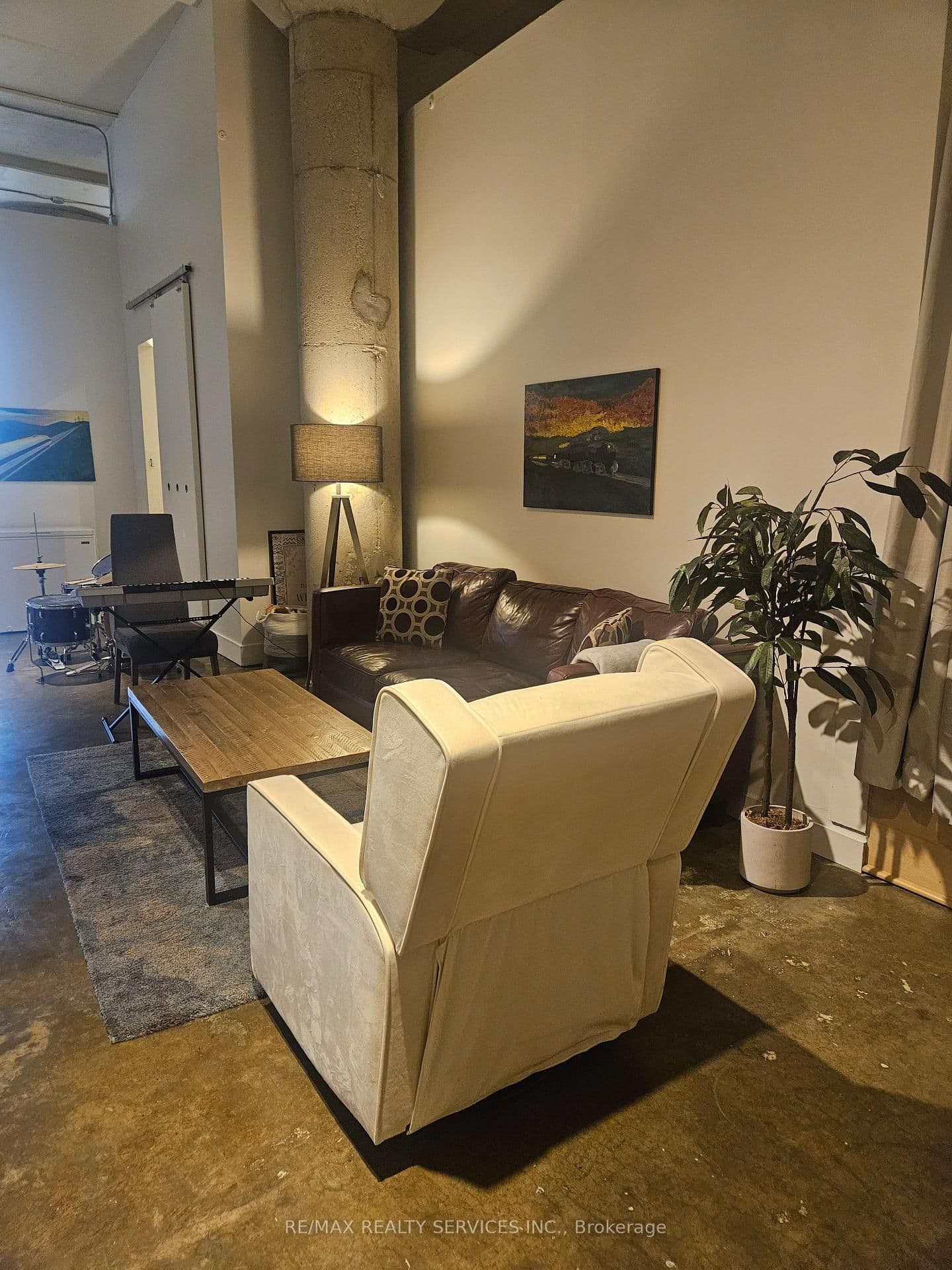 90 Sumach Street, Unit 406 - Image 4